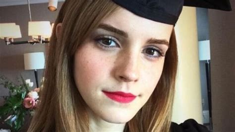 Emma Watson Festeja Su Graduación