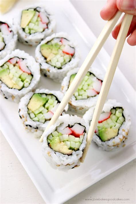 Its Easy To Make Your Own California Roll At Home California Rolls