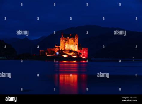 Eilean Donan Castle Poppy Rememberence Twilight Evening Light Red Ww1