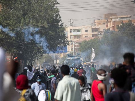 السودان إغلاق شوارع بالخرطوم ودعوات لعصيان مدني والاتحاد الأوروبي يدعو السلطات للتهدئة أخبار