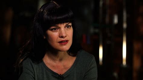 Pauley Perrette Ncis Star Hits Streets For Homeless Cnn