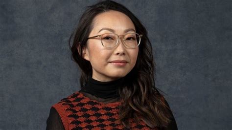 ‘the Farewell Director Lulu Wang To Receive Sundance Vanguard Award