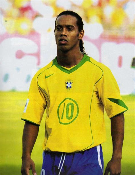 Ronaldinho Brazil Football Team Soccer Players Vintage Football