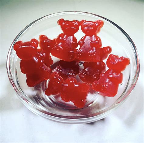 Strawberry Gummy Bears 100mg Leafly