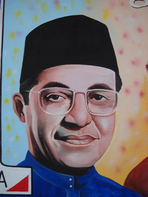 Beliau telah menjadi perdana menteri dari 31 ogos 1957 hingga 22. Pelukis Mural Shah Alam: Perdana Menteri Malaysia