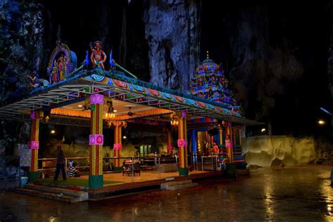 Grottes De Batu Le Site Incontournable à Visiter Lors Dun Séjour En