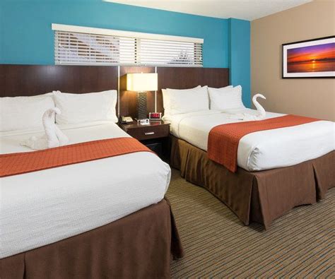 Maybe you would like to learn more about one of these? Holiday Inn Resort Daytona Beach Oceanfront | Bedroom ...