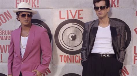 Mark Ronson And Bruno Mars Perform Uptown Funk On The Voice Us