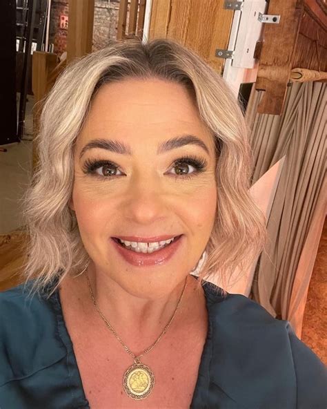 Ant Mcpartlins Ex Lisa Armstrong Sparks Concern With Cryptic Emotional Post Hot Lifestyle News