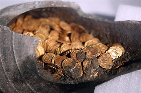 Ancient Jar Of Roman Gold Coins Discovered Under Italian Theater