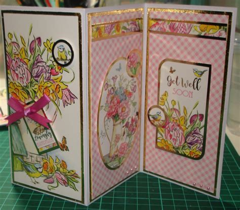Lorraine Lives Here Making Cards Using Hunkydory Kit