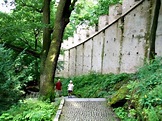 Prague's Hunger Wall, Impressive Story and Sight