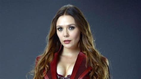 Im The Only One With A Cleavage Says Avengers Star Elizabeth Olsen As