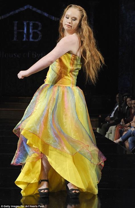 Down Syndrome Model Madeline Stuart On The Nyfw Runway Daily Mail Online