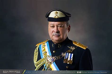 When his father hrh sultan iskandar ascended the throne of johor, tunku ibrahim was appointed heir and proclaimed as the crown prince on 3 july 1981. Johor Sultan willing to surrender land to Govt for free ...
