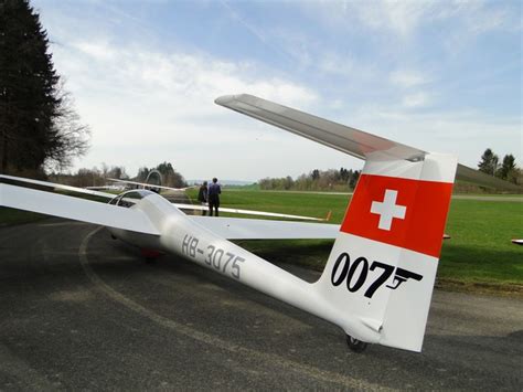 Places to see, ways to wander, and signature experiences. Flugplatz Hausen am Albis Foto & Bild | aéronautique ...