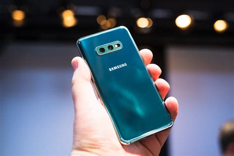 Samsung Galaxy S10e Full Phone Specification Review