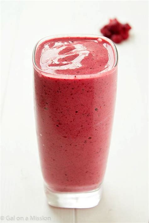 A Refreshing And Delicious Mixed Berry Smoothie Recipe Perfect For A