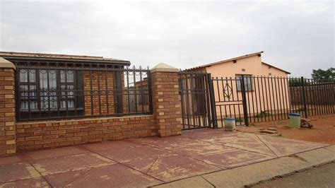 Repossessed houses, bank repossessed properties for sale, bank repo properties, properties in possession (pip), fnb mandated sales, quick sell. FNB Repossessed Eviction 2 Bedroom House for Sale in Likole