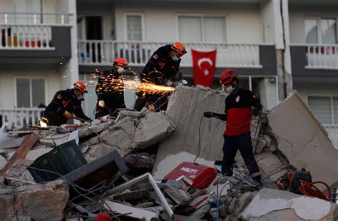 Media captiondozens of residents of this apartment block remain unaccounted for. Search and rescue missions continue after devastating Izmir earthquake | Daily Sabah