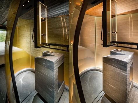 Hotels With Glass Showers Toilet In The Shower