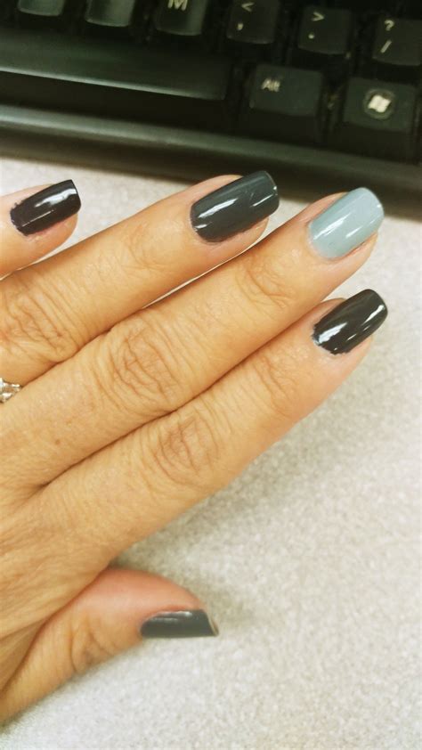 On my pointer finger, i am wearing rose of light, from the spotlight of glitter collection, see my swatches here. NAVY, DARK GRAY, LIGHT GRAY | Nail designs, Light grey, Nails