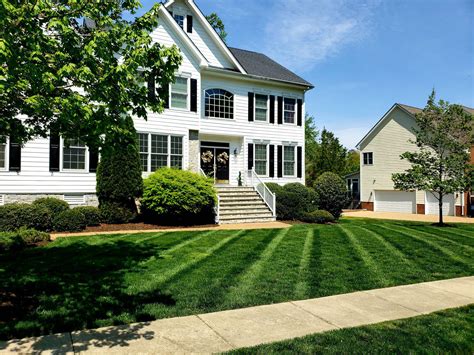 Enjoy More Summer With Our Richmond Va Lawn Mowing Service