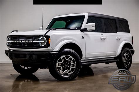 2022 Ford Bronco Outer Banks 301 Miles Oxford White Convertible