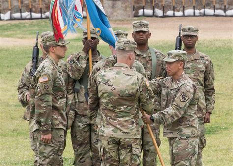 304th Military Intelligence Battalion Changes Command | Article | The ...