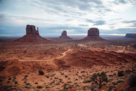 Monument Valley Overlook Camping