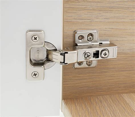 The Best Soft Close Cabinet Hinges To Prevent Damage In 2022 Bob Vila