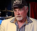 Mike Love Biography - Childhood, Life Achievements & Timeline