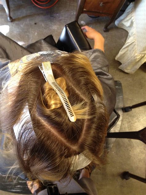 Sectioning Hair And Foiling Hair Foils Hair Color Placement Diy