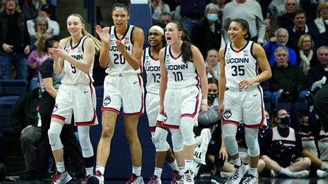March Madness Ncaa Women S Tournament Scores As Uconn Survives Notre Dame Crushes