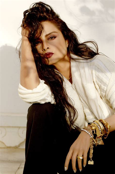 Rekha In Beautiful Bollywood Actress Most Beautiful Indian