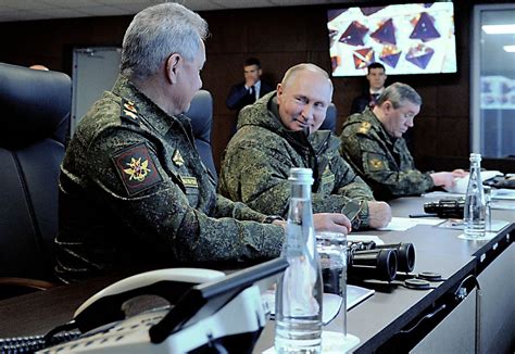 The Military Leaders Who Could Swing The Balance Of Power In Russia Wsj