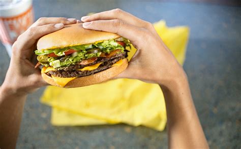 Whataburger Has The No 1 Healthiest Cheeseburger In The Us Cw39 Houston