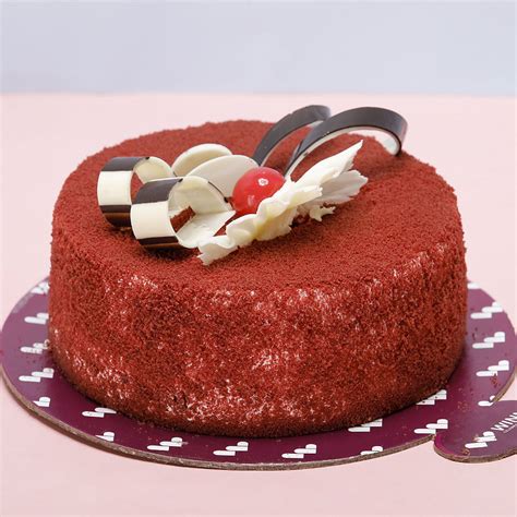 Tasty treat brings the super beautiful birthday, anniversary, valentine cake which is made with fine ingredients. Tempting Red Velvet Cake | Winni