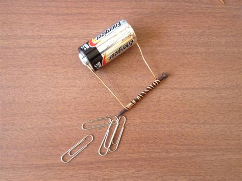 Making An Electromagnet Middle School Science Projects Teaching