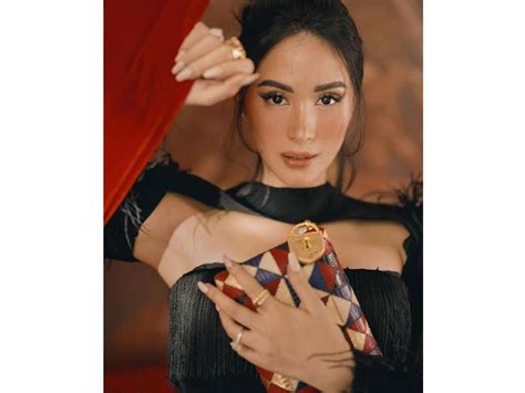 In Photos Heart Evangelista Stuns In All Black Outfits Gma Entertainment