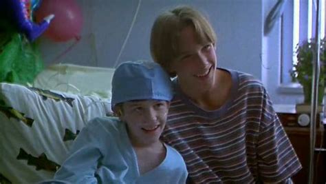 Supererò le correnti gravitazionali, lo spazio e la luce per non farti invecchiare. La cura, 1995 - Cine Gay Online