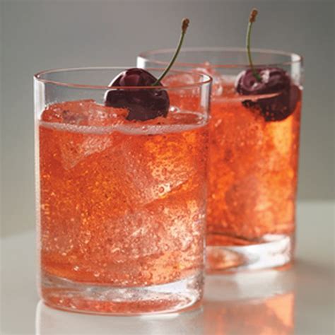 The Cherry Moon Is The Vodka Drink You Should Know Recipe Cherry Vodka Drinks With