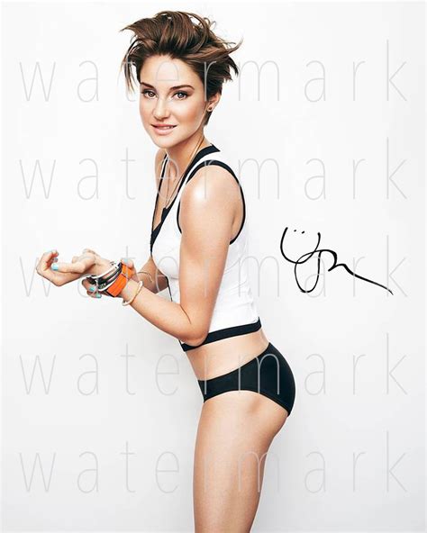 Shailene Woodley Signed Sexy Hot Nude X Photo Picture Poster Autograph Rp Ebay