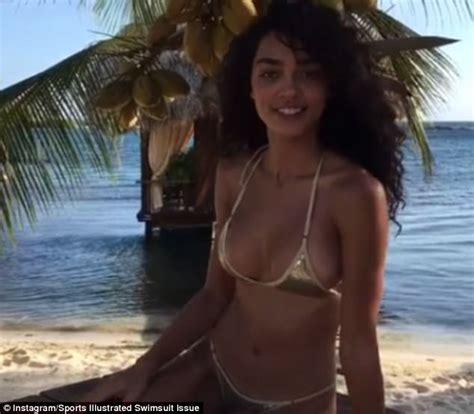 The Next Sports Illustrated Swimsuit Rookie Is Raven Lyn Daily Mail