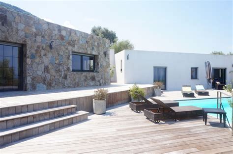 Plan de maison moderne d'architecte gratuit. Votre avis sur le premier plan, Maison plain pied 200m2 ...