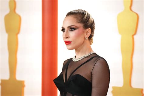 Lady Gaga Ungeschminkt Bei Den Oscars Stylebook