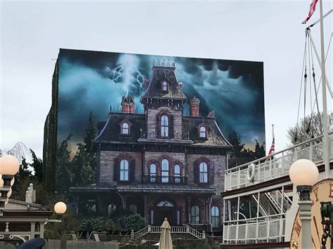 Phantom Manor Is Undergoing Refurbishments In Frontierland Disneyland