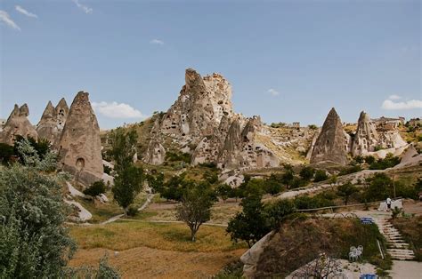 Zachwycają tu fantastyczne plaże i stare osmańskie budynki, które zachęcają do zaplanowania czegoś więcej niż tylko noclegu Zdjęcia: Kapadocja, Kapadocja, Twierdza Uchisar, TURCJA