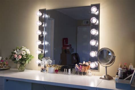 Diy vanity mirror with led lights #bathroom #small #simple #frame #vanity #mirror #led #lights #ideas #bulbs #easy #makeover #diyvanitymirrortable. OMG! Gorgeous DIY Vanity Mirror Forever You've Probably ...