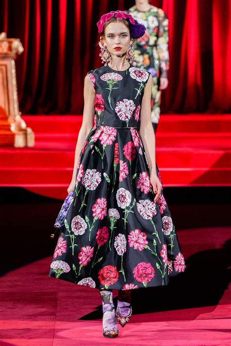 Dolce And Gabbana Fall 2019 Ready To Wear Fashion Show Collection See